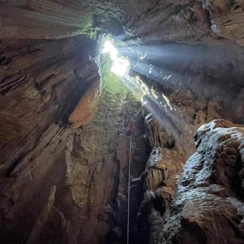 Espeleología en Sierra Blanca